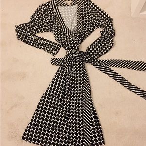 Black and white Banana Republic Gemma wrap dress